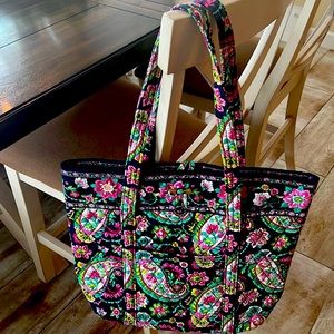 Large Vera Bradley Tote in Petal Paisley